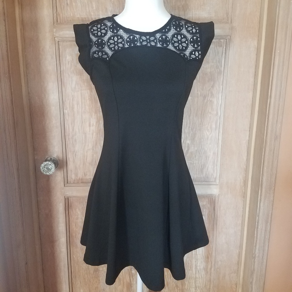 Elodie Black Dress Size M